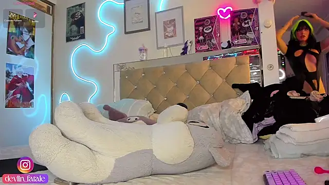 Snapshot of devlin_nurmi chatting on February 2025 06:13:01 PM devlin nurmi online show from February 2025 06:13:01 PM