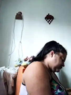 Monseratte21 online show from November 2025 12:41:02 PM