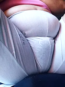 Monseratte21 online show from December 2025 01:28:01 PM