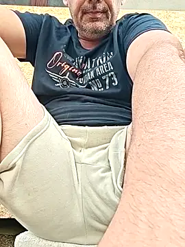 Snapshot of sile2000nou chatting on June 2026 04:56:02 PM sile2000nou online show from June 2026 04:56:02 PM