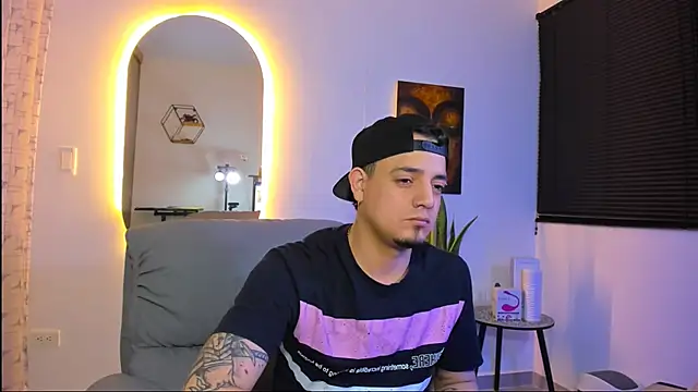 alejandro calderon1 online show from February 2026 07:40:01 AM