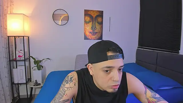 Snapshot of alejandro_calderon1 chatting on June 2026 12:33:02 AM alejandro calderon1 online show from June 2026 12:33:02 AM