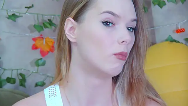 GentleRossi online show from October 2025 03:13:01 PM