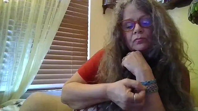 DestineeLoverGirl online show from April 2026 04:59:01 PM