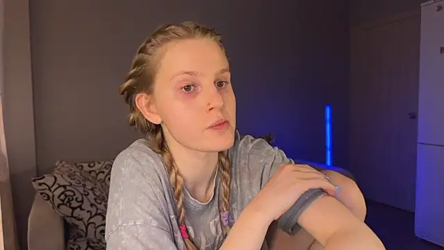 Chanel Gill online show from March 2025 01:50:02 PM