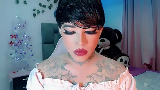 Snapshot of little_star_porn chatting on December 2024 07:50:02 PM little star porn online show from December 2024 07:50:02 PM