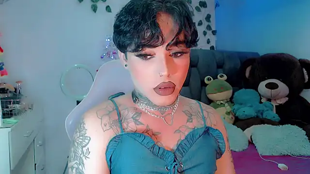 Snapshot of little_star_porn chatting on December 2024 01:00:02 PM little star porn online show from December 2024 01:00:02 PM