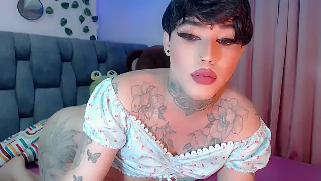 Snapshot of little_star_porn chatting on December 2024 12:33:01 PM little star porn online show from December 2024 12:33:01 PM