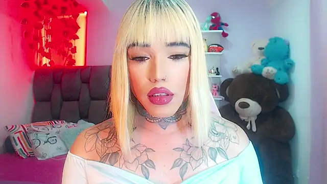 Snapshot of little_star_porn chatting on January 2025 03:15:02 AM little star porn online show from January 2025 03:15:02 AM