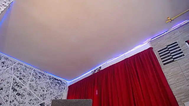 Snapshot of hornytsblonde chatting on September 2025 01:35:02 PM hornytsblonde online show from September 2025 01:35:02 PM