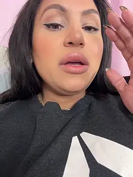 MeghanXO online show from November 2025 03:12:02 PM