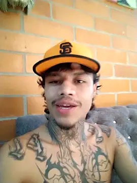 Snapshot of matew_rodriguez8 chatting on February 2026 04:28:02 PM matew rodriguez8 online show from February 2026 04:28:02 PM