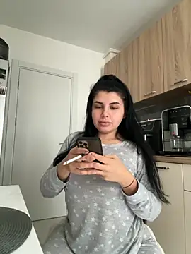 Snapshot of Scarlett-Dream chatting on November 2025 08:59:01 AM Scarlett-Dream online show from November 2025 08:59:01 AM