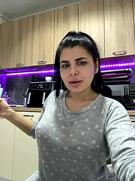 Snapshot of Scarlett-Dream chatting on November 2025 04:23:02 AM Scarlett-Dream online show from November 2025 04:23:02 AM