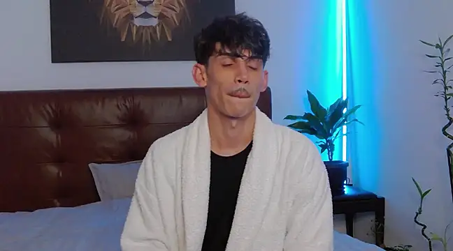 Snapshot of DanielCrush1 chatting on February 2025 03:12:02 AM DanielCrush1 online show from February 2025 03:12:02 AM