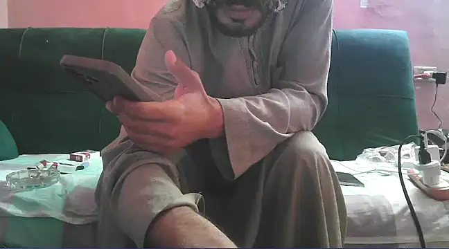 Snapshot of foxsanSs chatting on February 2025 03:37:02 PM foxsanSs online show from February 2025 03:37:02 PM