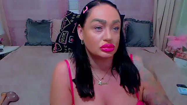 BustyVicky online show from March 2025 09:45:01 PM