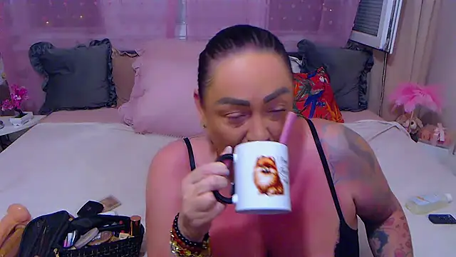 BustyVicky online show from September 2025 09:04:02 PM