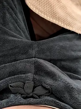 Snapshot of Elixire1 chatting on April 2026 08:24:02 PM Elixire1 online show from April 2026 08:24:02 PM