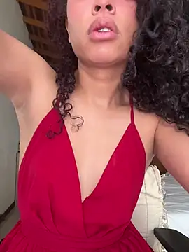 GabriSaenz online show from July 2026 01:47:02 PM