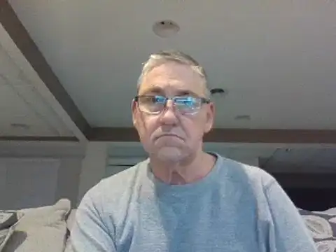 Snapshot of takeitall101 chatting on December 2024 06:31:02 AM takeitall101 online show from December 2024 06:31:02 AM