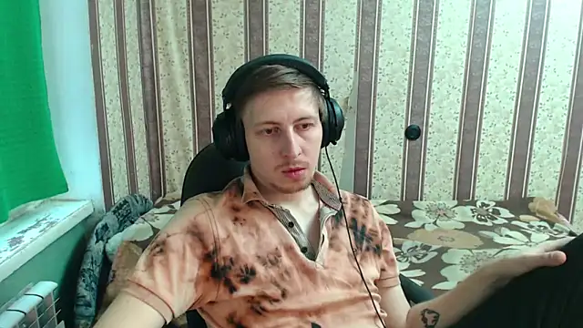 darienlarge online show from November 2025 11:10:01 AM