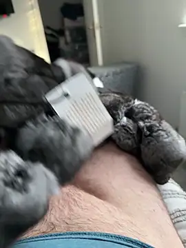 Snapshot of Furdale chatting on September 2025 05:13:01 PM Furdale online show from September 2025 05:13:01 PM