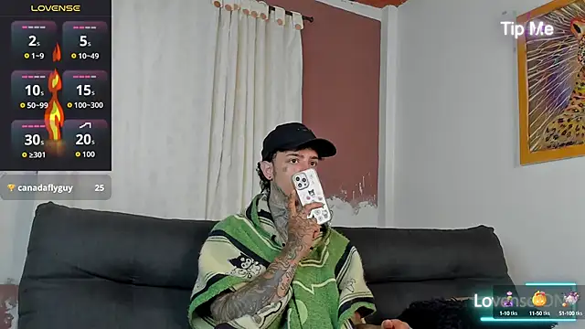 Snapshot of Aron_ford chatting on September 2025 01:05:02 PM Aron ford online show from September 2025 01:05:02 PM