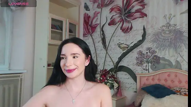 Snapshot of AliciaBow chatting on January 2025 04:41:01 PM AliciaBow online show from January 2025 04:41:01 PM