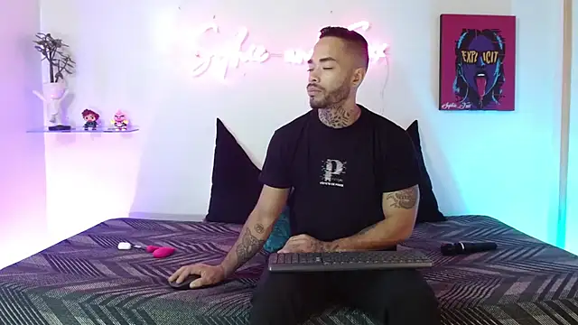 SophieFoxx17 online show from March 2026 12:49:02 PM