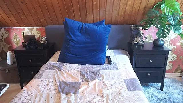 TessaWinter online show from April 2026 02:26:01 PM