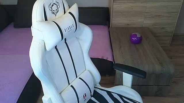 MolligSpielle online show from February 2025 08:51:02 AM