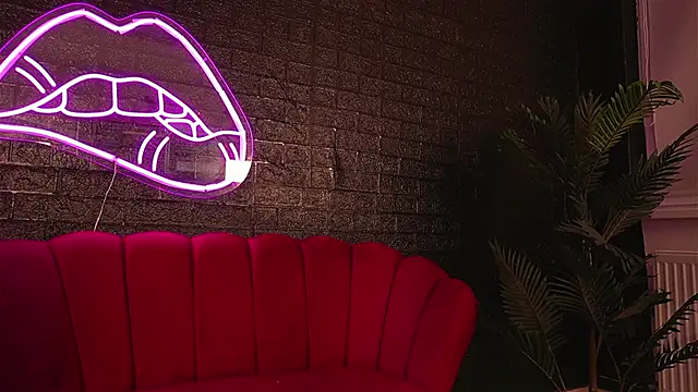 ScarlettQuate online show from March 2025 11:53:01 PM