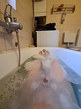 toeloverlive online show from December 2024 08:09:02 AM