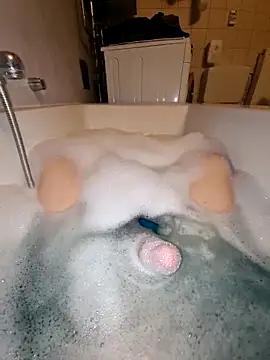 toeloverlive online show from November 2025 07:36:02 PM