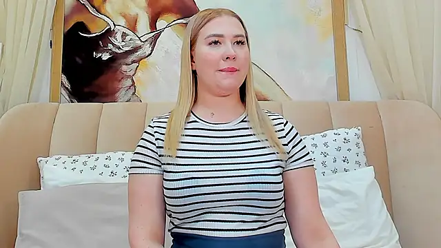 Snapshot of LunaHouston chatting on January 2025 07:09:02 PM LunaHouston online show from January 2025 07:09:02 PM