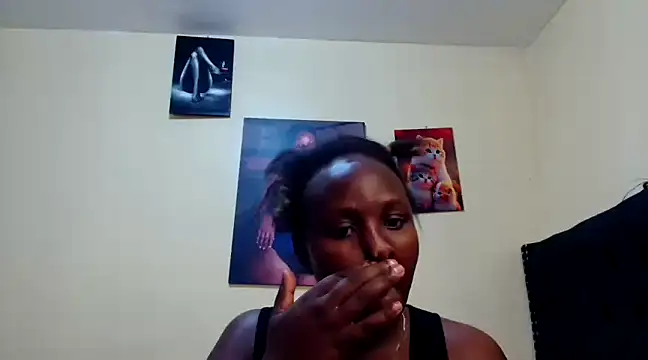 Snapshot of Toomuchbooty33 chatting on February 2025 04:36:02 PM Toomuchbooty33 online show from February 2025 04:36:02 PM