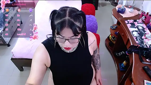 Snapshot of lufek23 chatting on February 2025 05:26:01 PM lufek23 online show from February 2025 05:26:01 PM