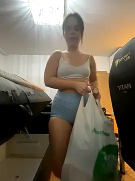 TheCinderella online show from November 2025 04:06:01 PM