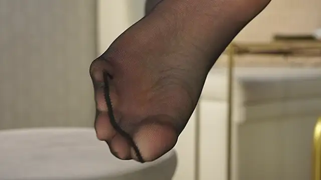 iris vega9 online show from November 2025 01:06:02 PM