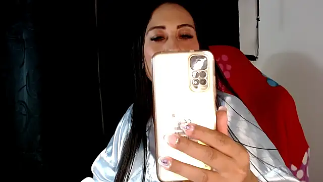 Snapshot of carolinalovee_ chatting on January 2025 04:38:01 AM carolinalovee online show from January 2025 04:38:01 AM