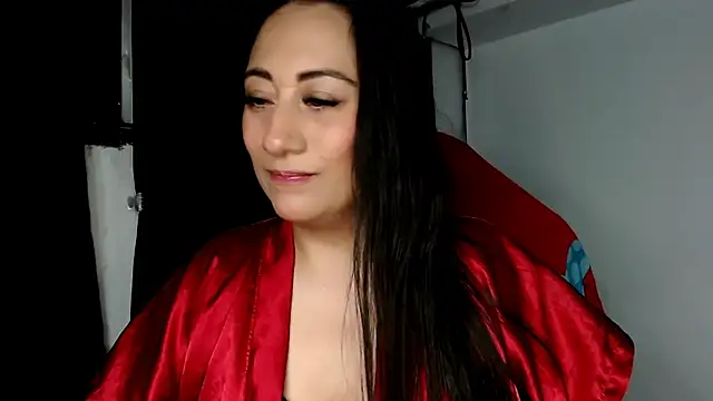 Snapshot of carolinalovee_ chatting on January 2025 03:48:01 AM carolinalovee online show from January 2025 03:48:01 AM