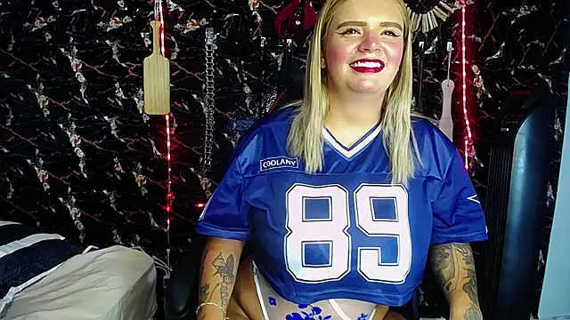 Snapshot of mia_boobs_hot chatting on September 2025 09:30:01 PM mia boobs hot online show from September 2025 09:30:01 PM