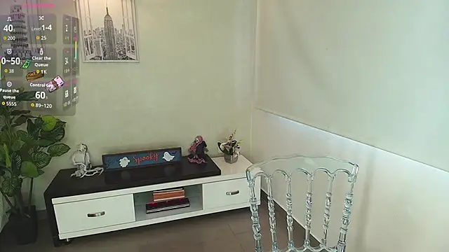 Sassy--Girl online show from October 2025 06:08:01 PM