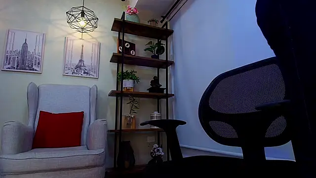 Sassy--Girl online show from February 2026 06:26:01 PM