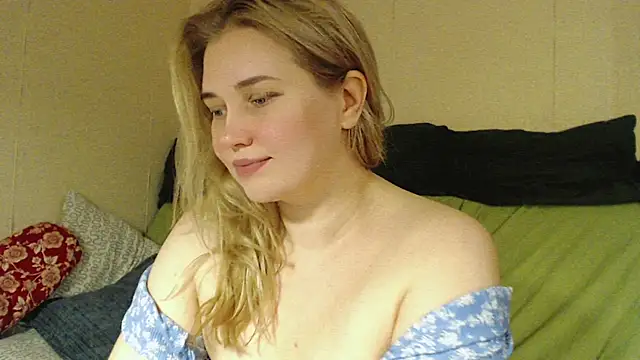 mmmPinUpGirl online show from October 2025 05:22:01 PM