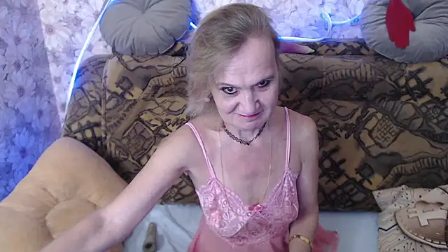 Snapshot of MissBekker chatting on September 2025 06:51:02 PM MissBekker online show from September 2025 06:51:02 PM