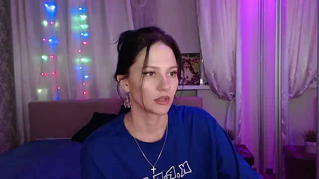 Snapshot of Zlata888 chatting on January 2025 12:33:02 PM Zlata888 online show from January 2025 12:33:02 PM