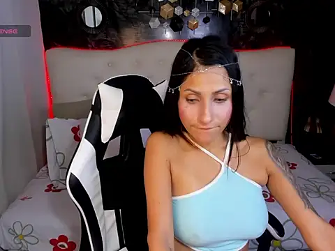 tamara colliins  online show from November 2025 07:44:01 AM