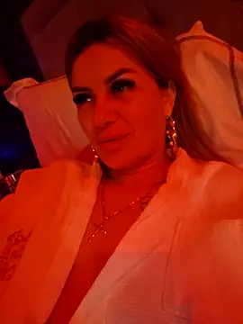 sweetdaiana23 online show from March 2026 07:18:02 PM